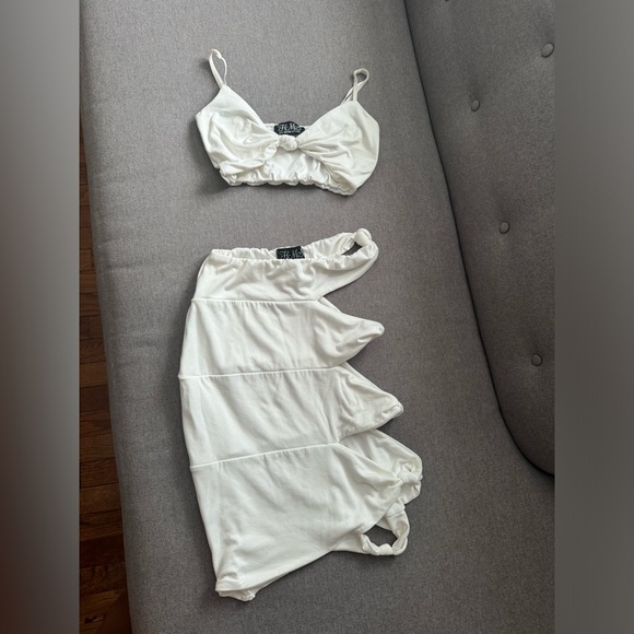 Hot Miami Styles White Cut Out Skirt Set Size Small 🤍 - Picture 2 of 2